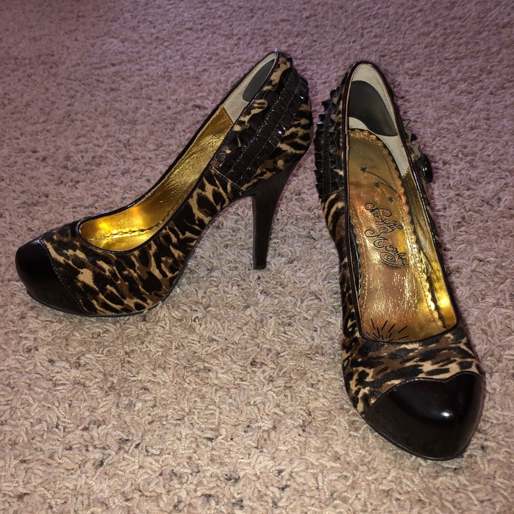 Leopard print heels